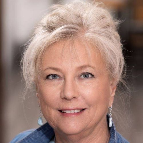 Elaine Thomas